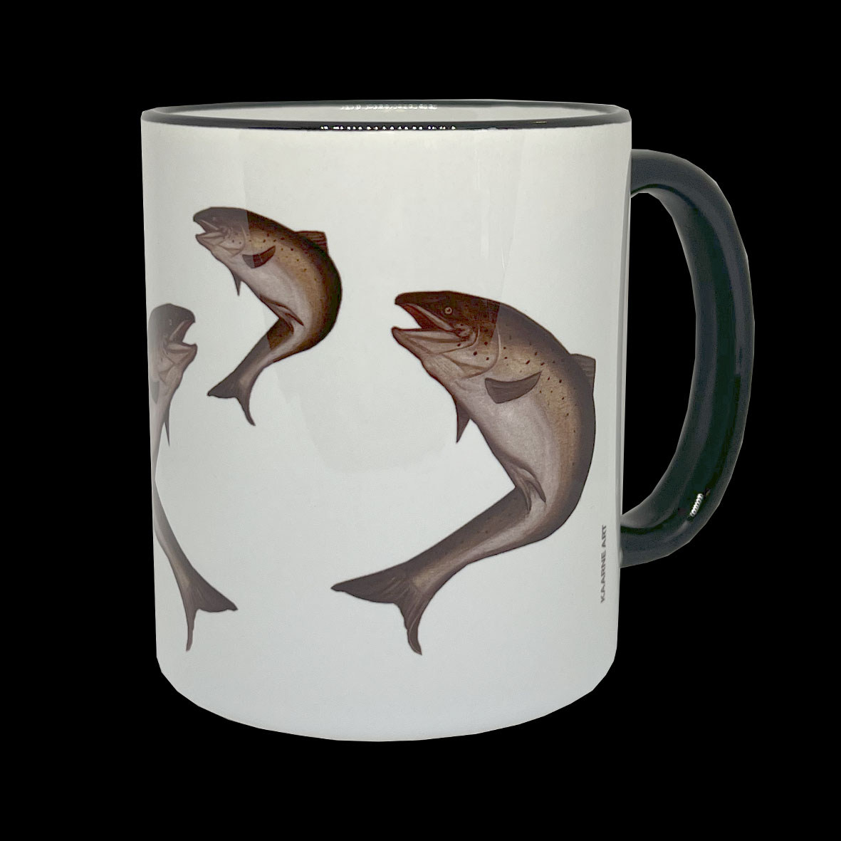 Kahvikuppi taimenkuvioilla mustalla kahvalla