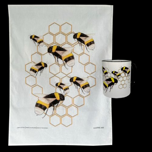 "Pörriäiset" -keittiöpyyhe ja keramiikkamuki