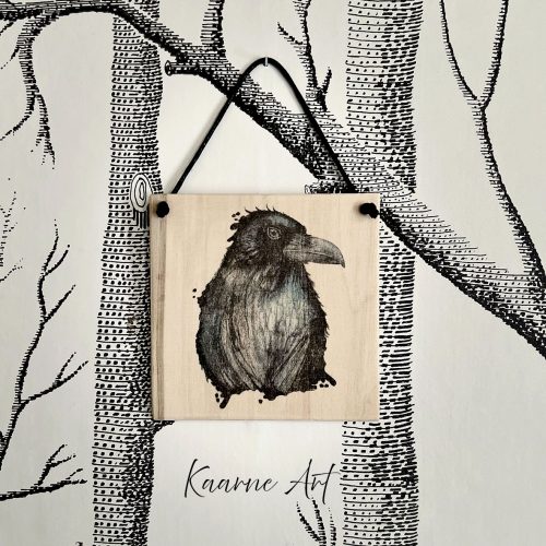 Korpin kutsu -pieni puutaulu